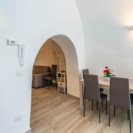 La Grotta Del Relax By Rentbeat בית נופש אוסטוני